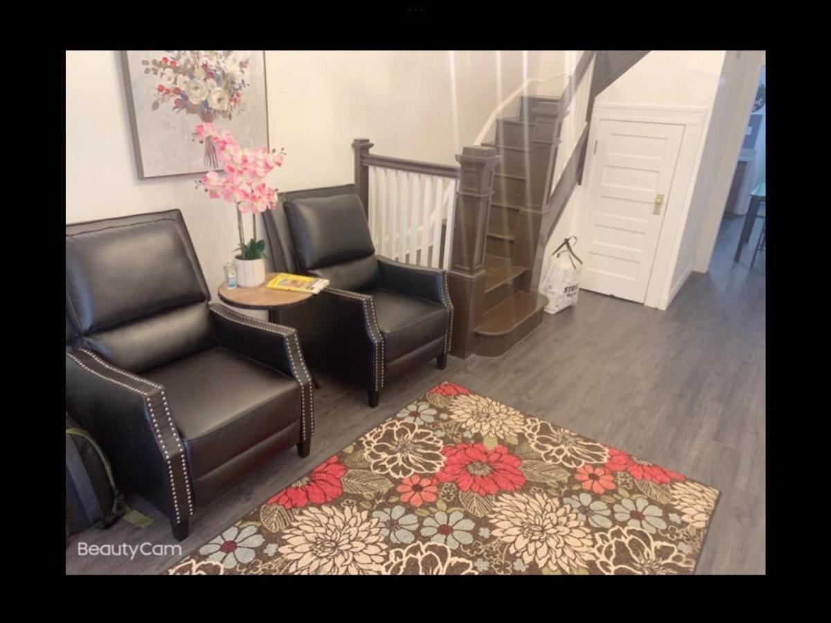 Brand New Bedroom With Tv Next Jhu Baltimore Exteriör bild